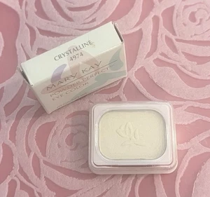 Mary Kay CRYSTALLINE 4974 Polvere Ombretto Perfetto Raro (Disco) - Nuovo con scatola - HTF - Foto 1 di 1