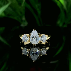 Anillo cruzado talla pera circonita cúbica/moissanita en plata de ley/oro - Imagen 1 de 4