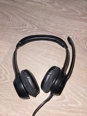 Logitech Logi H390 A00086 USB Wired Headset - Image 1 of 3