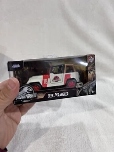 New JADA JURASSIC WORLD JEEP WRANGLER 1/32 Scale DIECAST MODEL CAR - Picture 1 of 1