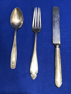 Oneida Heirloom Plate Cubiertos Tenedor Cuchillo Cuchara Foto 1 de 4