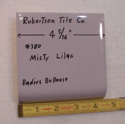 1 peça. Telha cerâmica brilhante Misty Lilac: Radius Bullnose por Robertson 4-5/16" nova na caixa - Imagem 1 de 4