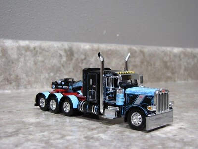 Remolque Lowboy Peterbilt 389 de tres ejes de transporte pesado Cappello DCP 1/64 60-1119 Foto 1 de 4