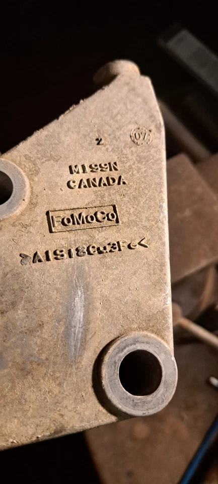 08-10 Soporte tensor de correa de motor diésel Ford F250/f350 6,4 #AISI8CU3FE/73765 Foto 1 de 2