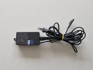 Chargeur Original Microsoft Surface – 65W – Connecteur Magnétique – Haute Qua... - Photo 1/3