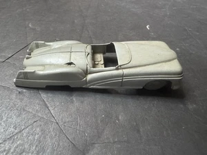 Coche convertible de juguete aerodinámico de plástico vintage años 50 Buick LaSaber piezas - Imagen 1 de 9