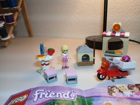 LEGO Friends: Stephanie's Pizzeria (41092) Complete Set with Mini-Doll & Manual