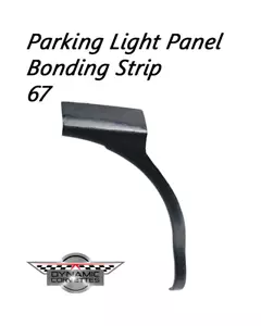 Parking Light Panel Bonding Strip - RIGHT ONLY (Passenger) - 67 BLACK - Foto 1 di 4