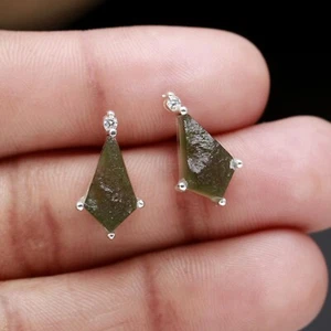 Czech Republic Moldavite Kite Delicate Stud Earrings Solid Silver Dainty Jewelry - Picture 1 of 10