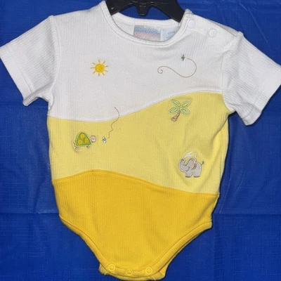 Lindo mameluco bordado vintage miniwear clásico bebé 6-9 meses de una pieza #132 Foto 1 de 4