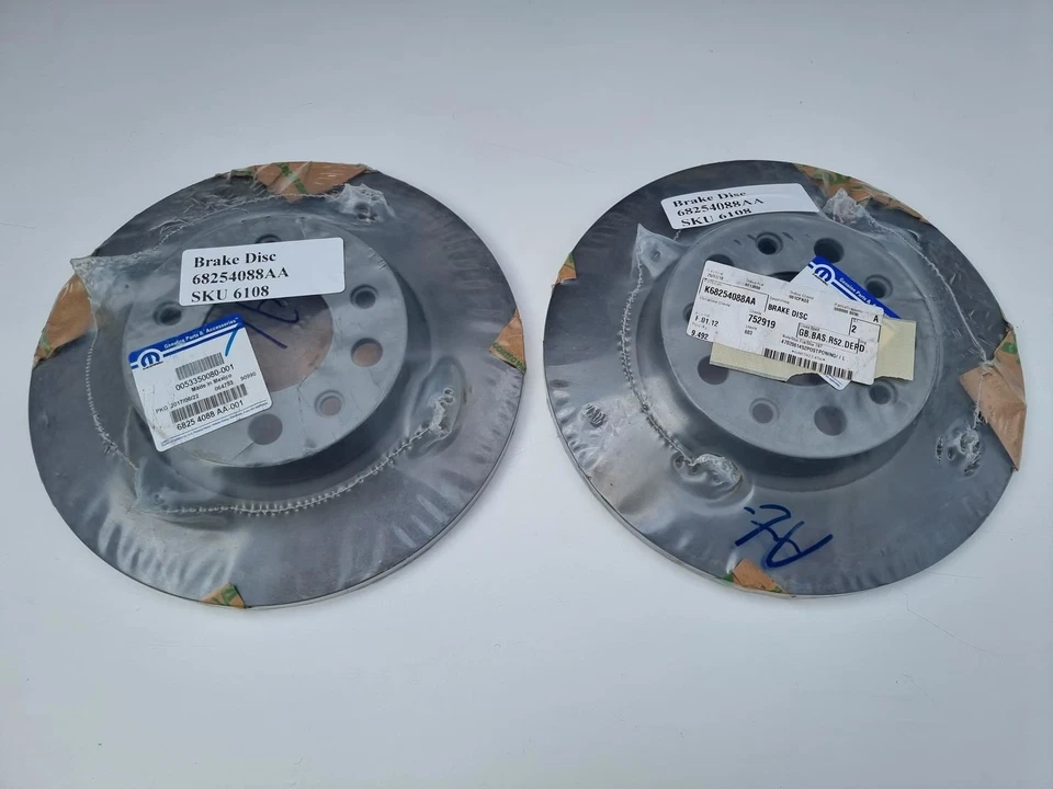 Se adapta a disco de freno trasero Jeep Compass x2 68254088AA Foto 1 de 3