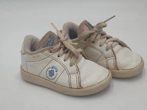 Zapatos clásicos vintage años 80 90 Reebok NPC Insignia niño pequeño talla 5 blancos y azules - Imagen 1 de 17
