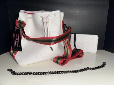 NUEVO Bolso sin asas de cadena con cordón de neopreno blanco Haute Shore Bandolera roja Foto 1 de 4