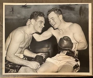 ERNIE DURANDO VS. PADDY YOUNG PHYSICAL EXAM 3/4/52 ORIGINAL 8X10 PRESS PHOTO - Picture 1 of 2