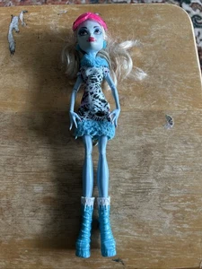 Monster High Abbey Bominable Art Class Puppe 2013 unvollständig - Bild 1 von 9