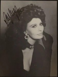 SOPHIA LOREN signed 4x6 Foto handsigniertes Foto Signatur S-032 - Bild 1 von 2