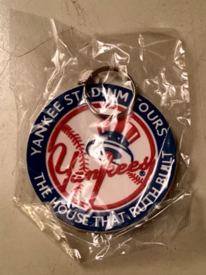 NEW YORK YANKEES - Yankee Stadium Tours - Rubber Keychain - Image 1 of 2