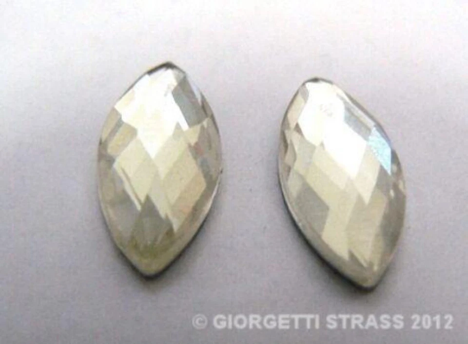 STRASS Cristallo trasparente 15pz 10mm x 5mm ovale cabochon Termoadesivi hotfix - Immagine 1 di 1