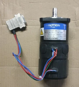 Sanyo Denki SANMOTION DC SERVO SYSTEMS Servomotor T720T-042 - Picture 1 of 3