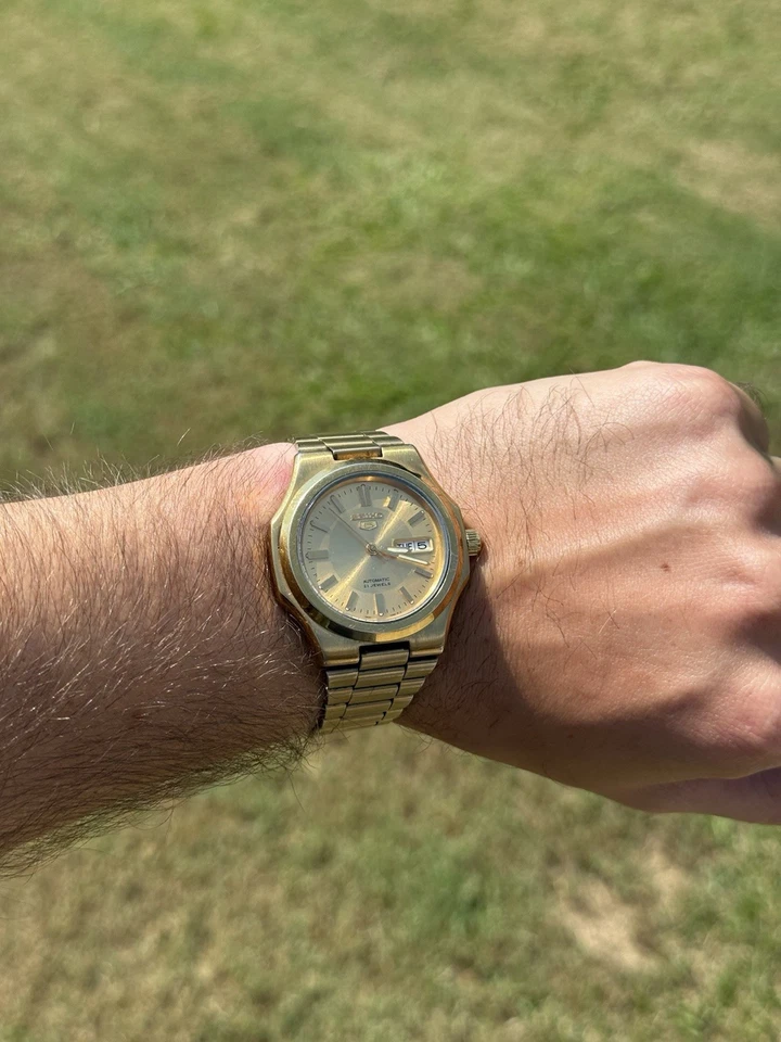 SEIKO SEIKONAUT NAUTILUS 7S26-03R0 DAY DATE. VINTAGE SEIKO 5 SNKK - Image 1 of 3