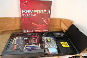 Placa madre Asus Rampage II Extreme X58 LGA1366 construcción retro + Intel i7 instalado - Imagen 1 de 6
