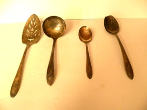 4 SERVING PCS TUDOR PLATE ONEIDA COMMUNITY QUEEN BESS II 1946 DISCONTINUED - Picture 1 of 12