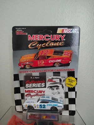 Nascar Mercury Cyclone Racing Champions 1993. Ciclón de Mercurio AJ Foyt Número 52. Foto 1 de 2