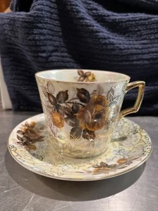 C1950s Iridescent Oversized 3.75” Cup And 6” Saucer,Gold Roses, Made In Japan - Picture 1 of 4