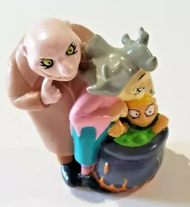 Vintage 1993 The Addams Family Mini Figurine Fester Granny Pugsley 3" - Picture 1 of 7