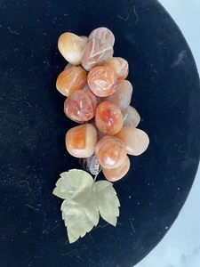 Racimo de uvas MCM de ágata marrón vintage hojas de metal de fruta de piedra (#1) - Imagen 1 de 5