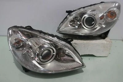Luces delanteras XENON HID OEM MERCEDES-BENZ W245 B170 CLASE B 2005-2008 Foto 1 de 4