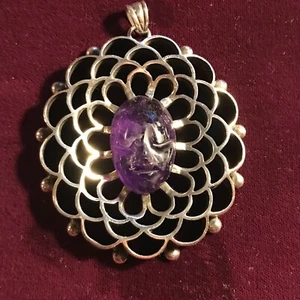 Large Vintage Mexican Sterling Silver and Carved Amethyst Pendant - Picture 1 of 8