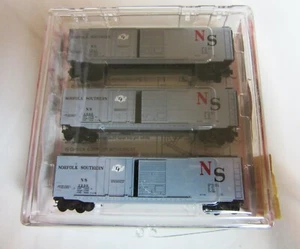 Micro-Trains N-Scale Freight Cars #33132-Norfolk Southern-Set of 3 Pack-Mint   - Picture 1 of 4