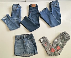 LOT OF GIRLS DENIM JEANS & SKIRT SIZE 6/7 – JOE’S, LEVI’S, GAP – 5 PCS BUNDLE - Picture 1 of 20