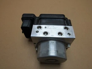 Suzuki DL1050 V-Strom 2021 265 miles ABS control unit module (5409) - Picture 1 of 9