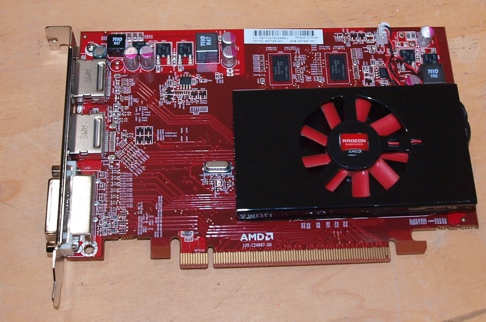 ATI Radeon HD6570 1GB DDR3 16x PCI-e Dual Display Port DVI Graphics Video Card - Image 1 of 3