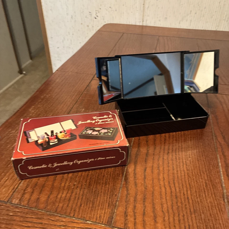 Vintage 1980's Cosmetic &Jewelry Organizer, Shiny Garden  & 3-way Mirror in box - Image 1 of 4
