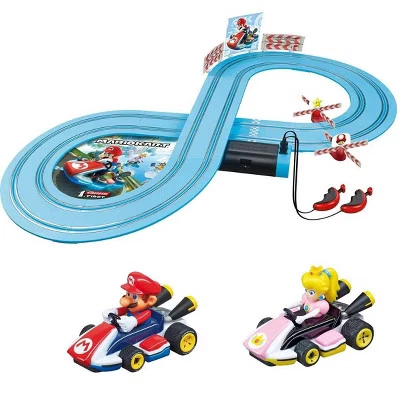 Гоночный набор Carrera First Mario Kart с изображением Марио и Персика - Изображение 1 из 4