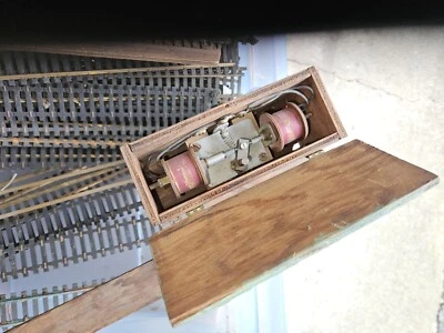 S GUAGE HAND LAID SWITCHES, THE CHALLENGER SWITCH MACHINE - Image 1 of 4