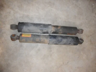 2004 CHEVROLET TAHOE 2WD REAR SHOCKS SET OF 2 - Image 1 of 4