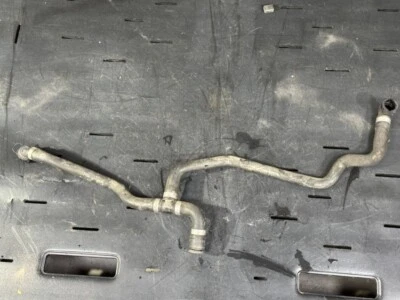 Manguera tanque expansión calefacción bmw 740i G12 540i G30 G32 B58 16-19 8602642 Foto 1 de 4
