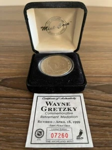 1999 WAYNE GRETZKY COMMEMORATIVE RETIREMENT MEDALLION COIN HIGHLAND MINT COA - Picture 1 of 4