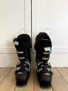 Tecnica Pro Women's Ski Boots "as new" with heated innersoles & boot bag - Picture 1 of 4