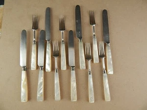 ANTICO PREZIOSO ELEGANTE SERVIZIO POSATE DESSERT ART DECO MANICO MADREPERLA - Imagen 1 de 12