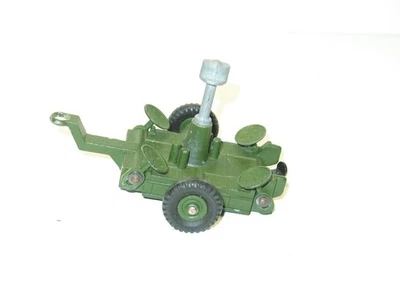 DINKY TOYS, Rimorchio Completo Per Il Razzo Corporale 666 Militare - Immagine 1 di 3