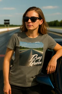 Drag Queen Damen Graphic Tee - Vintage Drag Strip Print - Bild 1 von 8