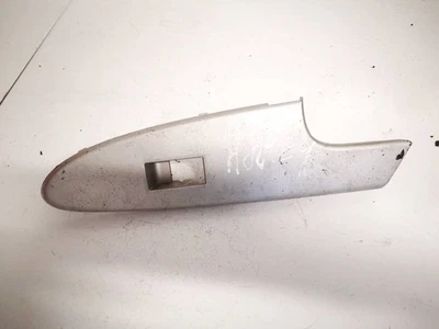 Toyota Urban Cruiser 2009 Window Switch Control Bezel (Trim) 74231 FR2134782-84 - Photo 1/4