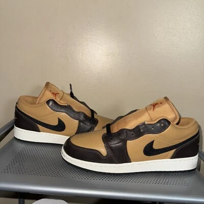 Big Kid's Jordan 1 Low SE (Size7Y) Flax/Black-Baroque Brown (HQ3604 201) - Image 1 of 4