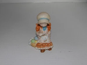 Holly Hobbie Porcelain Figurine Touch of Kindness Miniatures Collection series 4 - Foto 1 di 5