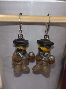 Star Wars Fighter Pods Princess Leia Organa Thermal Detonator Charm Earrings - Picture 1 of 1
